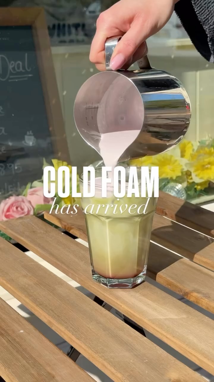 Excited about this one!!!

Cold foams are here ready for summer ☀️ 

Add these to any iced drink for that extra creamy treat

*featured* 
🍓strawberry matcha with strawberry cold foam
🧋iced latte with caramel cold foam 
🍫iced chocolate with choc cold foam 

Dairy free alternatives available 🤎

Find us at 10 High Street Keynsham, Bristol📍
Open Thursday-Saturday 9-4
Sundays 10-3